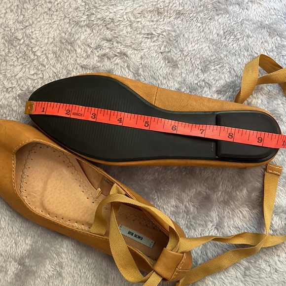 Kimchi Blue Sweetheart Ankle-Tie Skimmer Flats - Picture 8 of 11